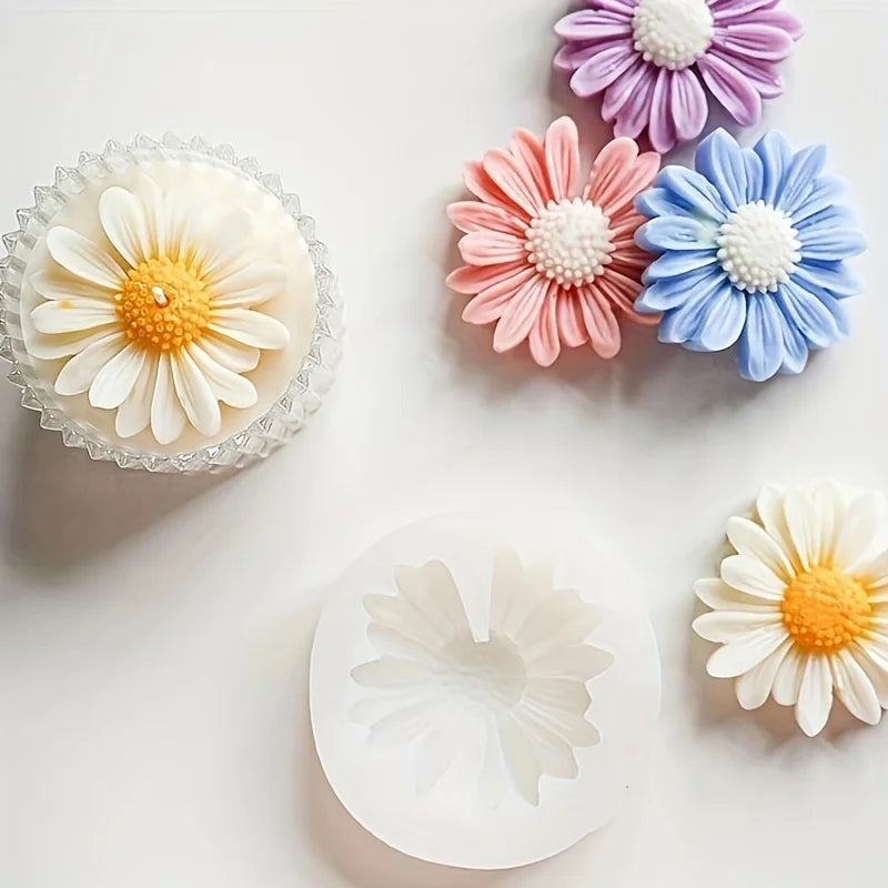 Daisy Silicone Candle Mould – DIY Aromatherapy & Craft Mold