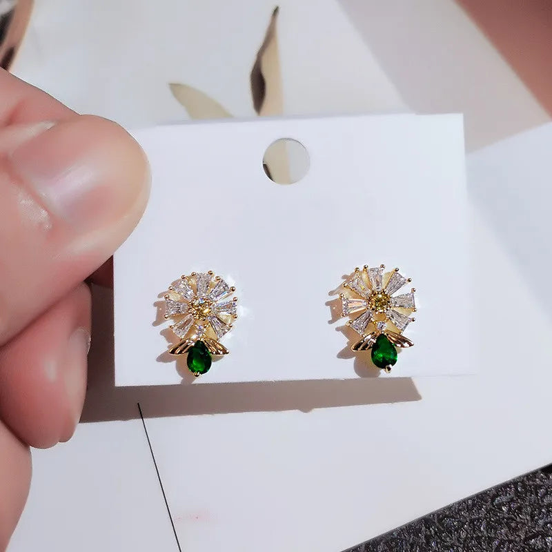 Huitan Gold Flower & Bee Stud Earrings – Green CZ Women's Jewelry