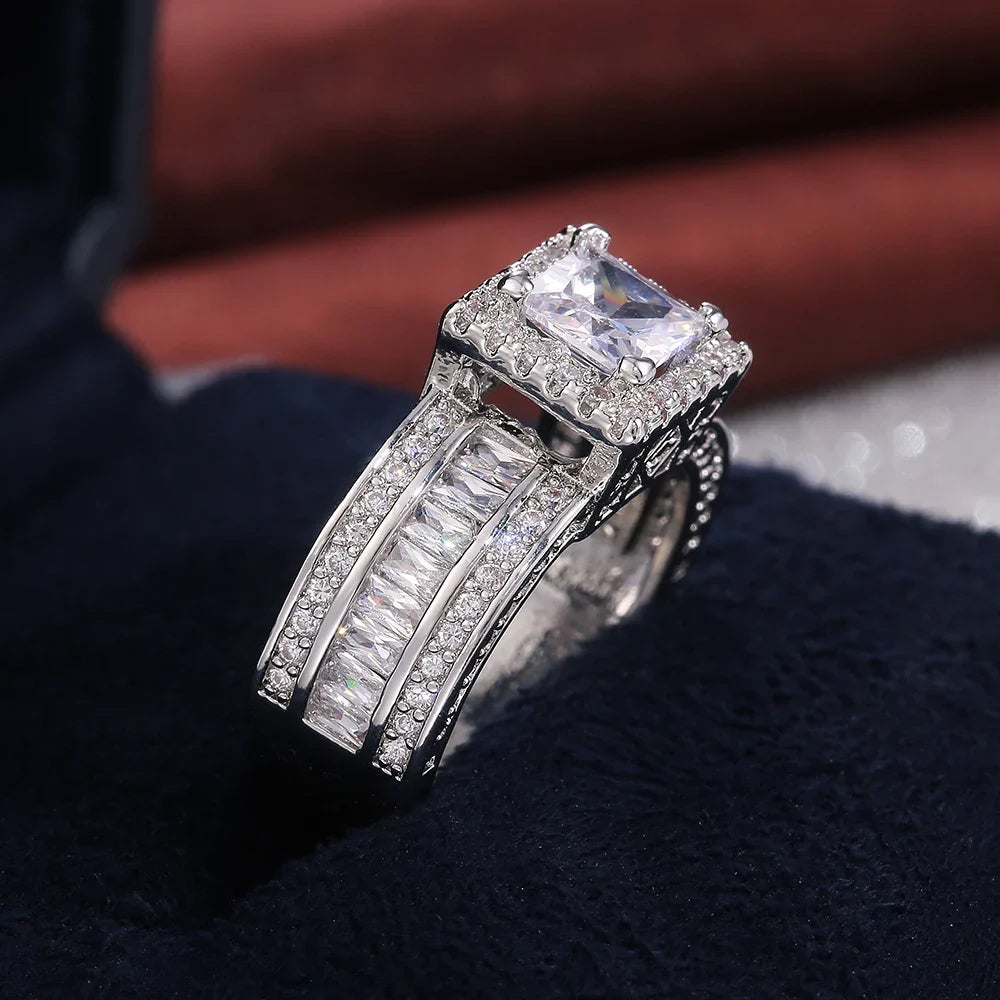 Huitan Princess Cut CZ Women's Ring | Square Zircon Band
