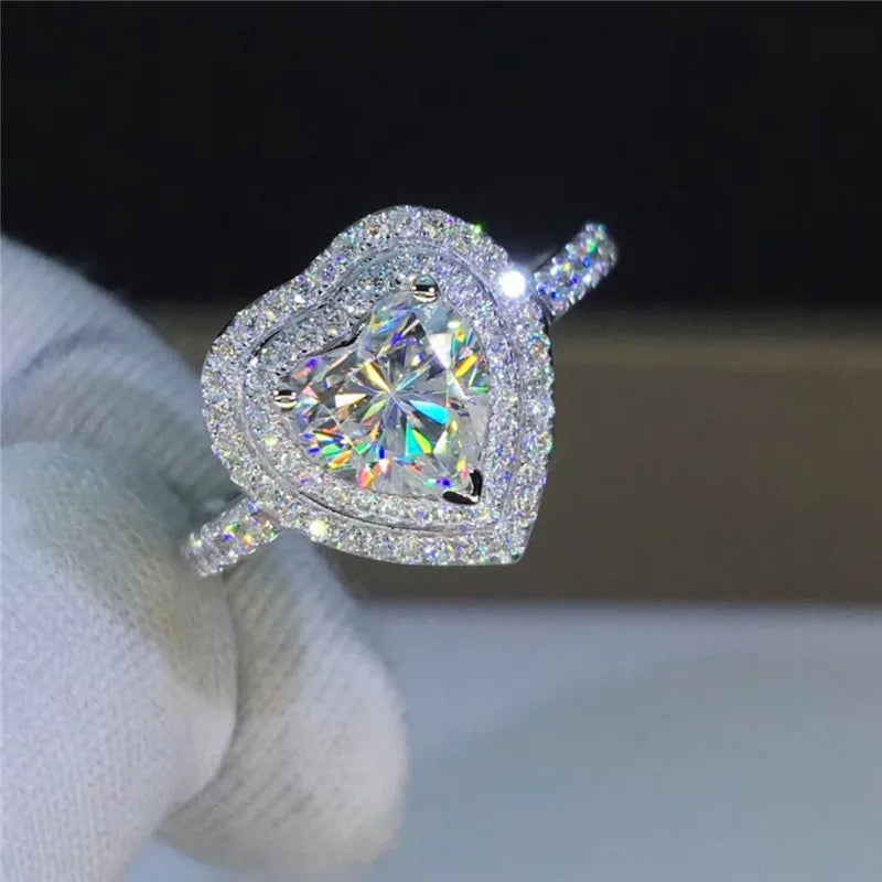 Huitan Heart CZ Ring – Women's Elegant Wedding Band