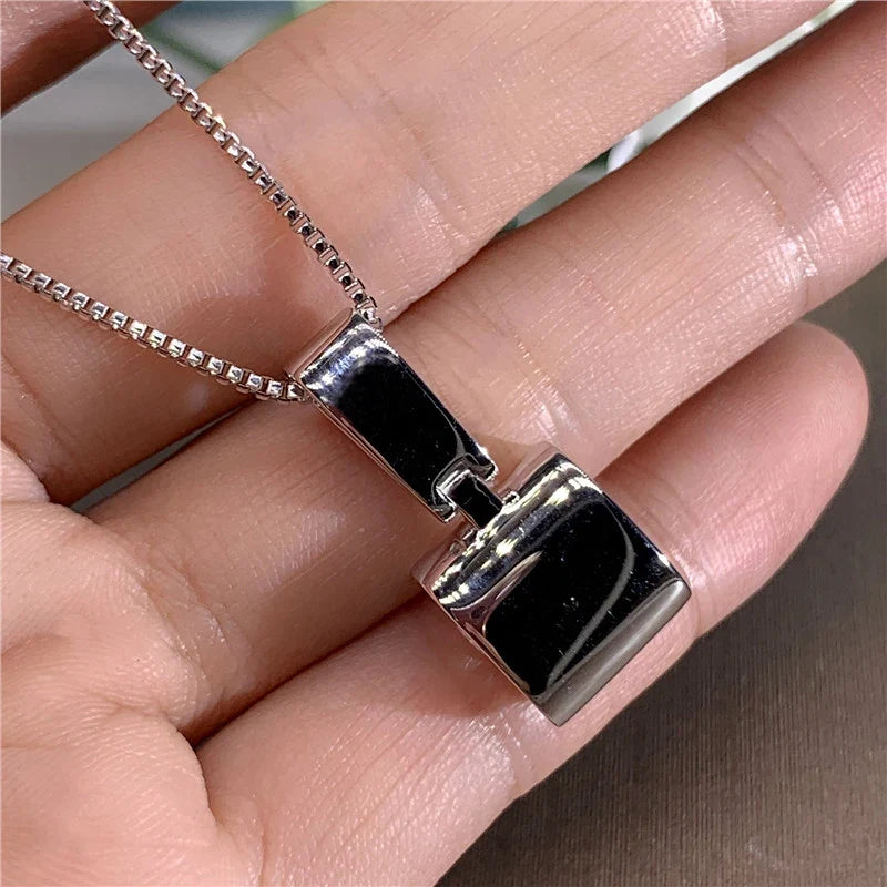 Huitan Round Cubic Zirconia Pendant Necklace – Women's Fashion