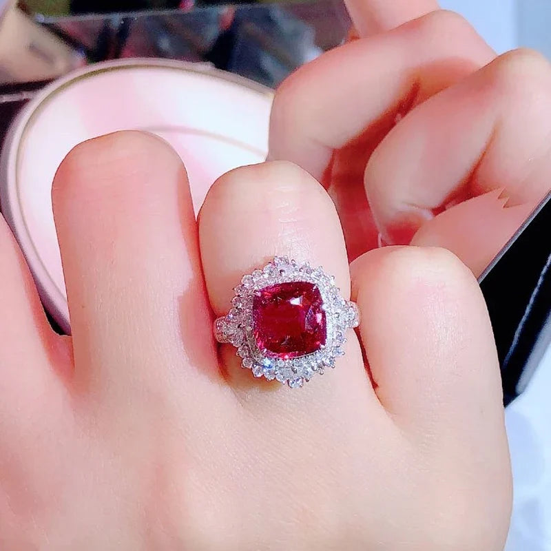 Huitan Silver CZ Ring for Women – Cubic Zirconia Wedding Band
