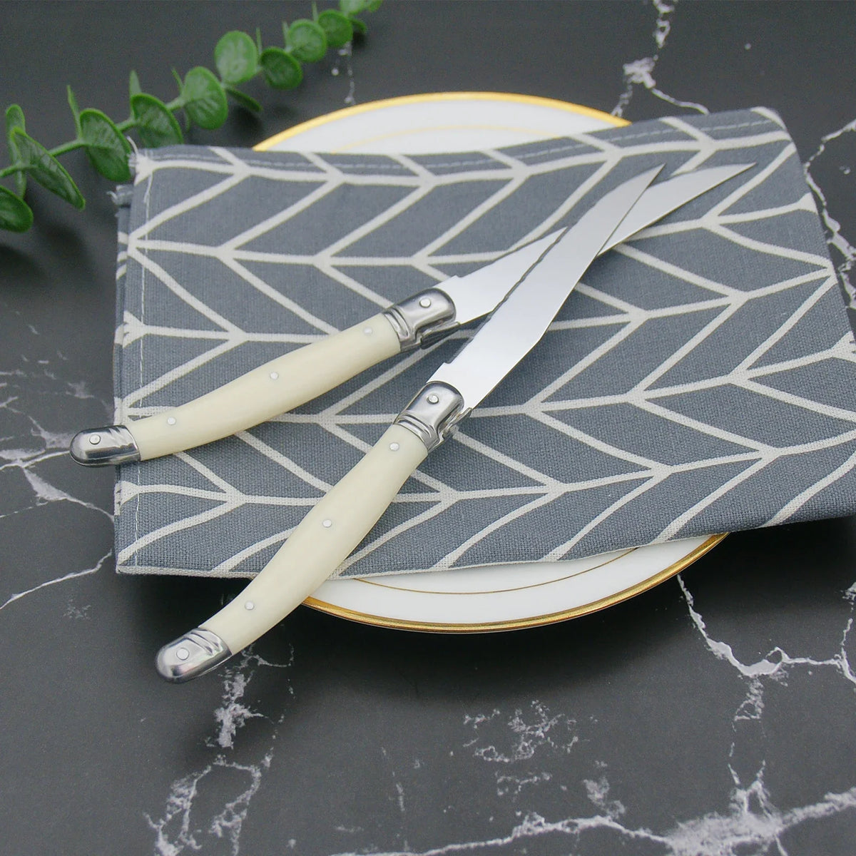Laguiole Steak Knife Set 4–12pc | Pearl White Handles