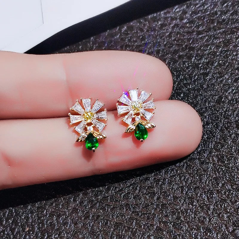 Huitan Gold Flower & Bee Stud Earrings – Green CZ Women's Jewelry
