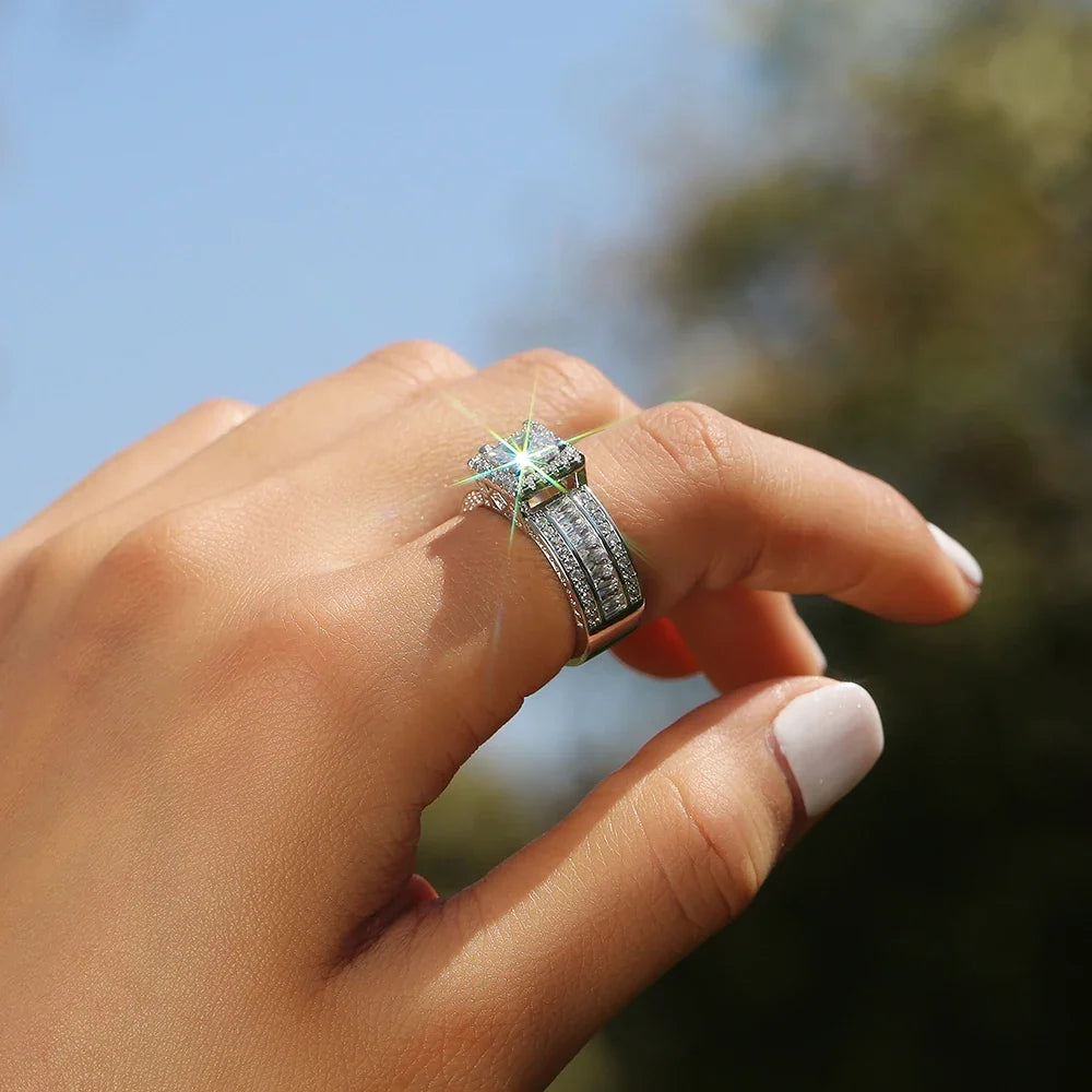 Huitan Princess Cut CZ Women's Ring | Square Zircon Band