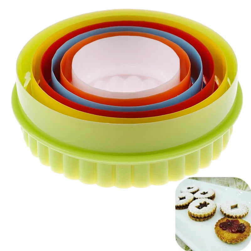 6-Piece Dough Cutter Set – Round & Flower Dumpling Pastry Tools