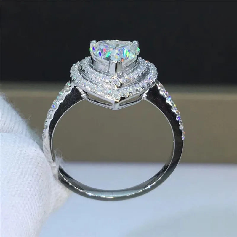 Huitan Heart CZ Ring – Women's Elegant Wedding Band