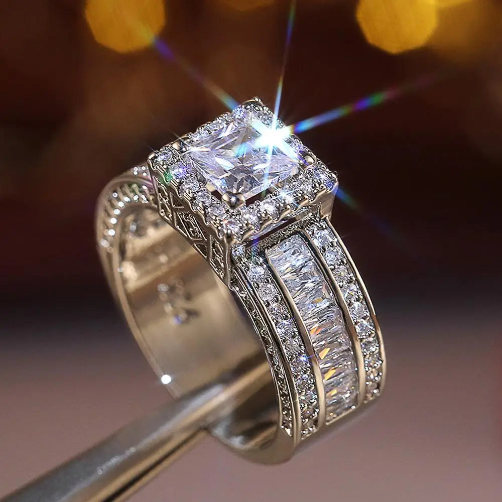 Huitan Princess Cut Cubic Zirconia Women's Ring | Wedding Band