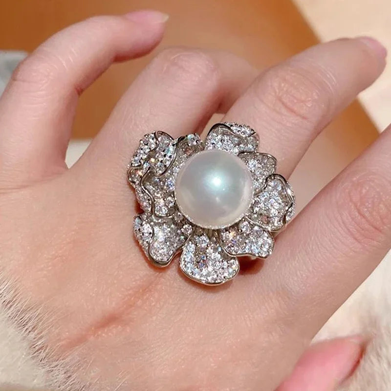 Huitan Pearl Flower Ring Women – Elegant CZ Wedding Band