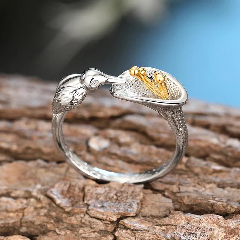 Huitan Bird & Flower Two-Tone Brass Ring for Women – Sizes 5–14