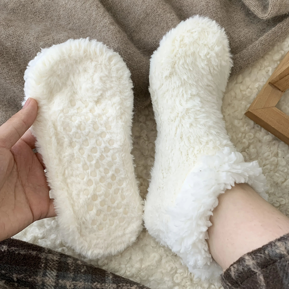 Women's Plush Coral Velvet Socks | Warm Fuzzy Home Socks 3pc