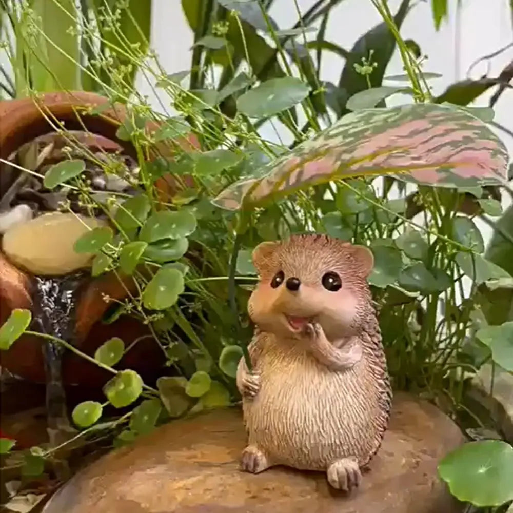 Leaf Umbrella Hedgehog Figurine | Resin Garden Statue Decor
