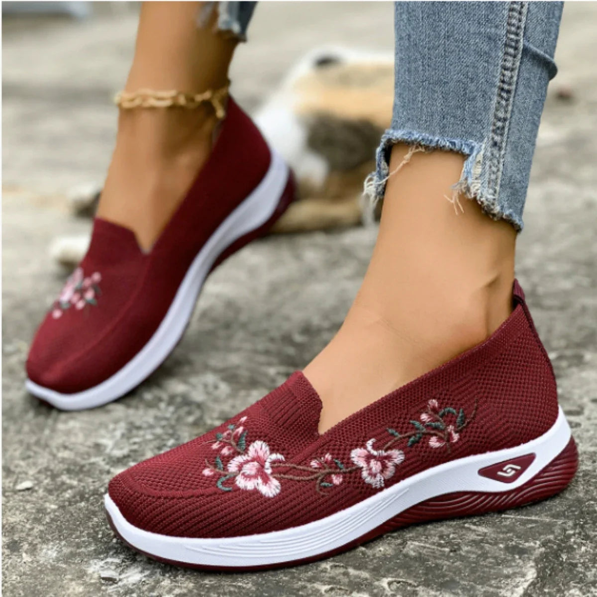 Women's Ethnic Embroidery Floral Slip-On Loafers | Lightweight