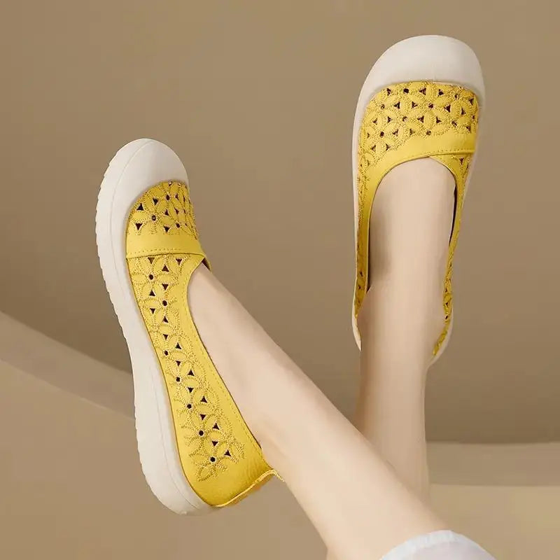 Women's Embroidery Floral Flat Sandals – Breathable Summer Shoes