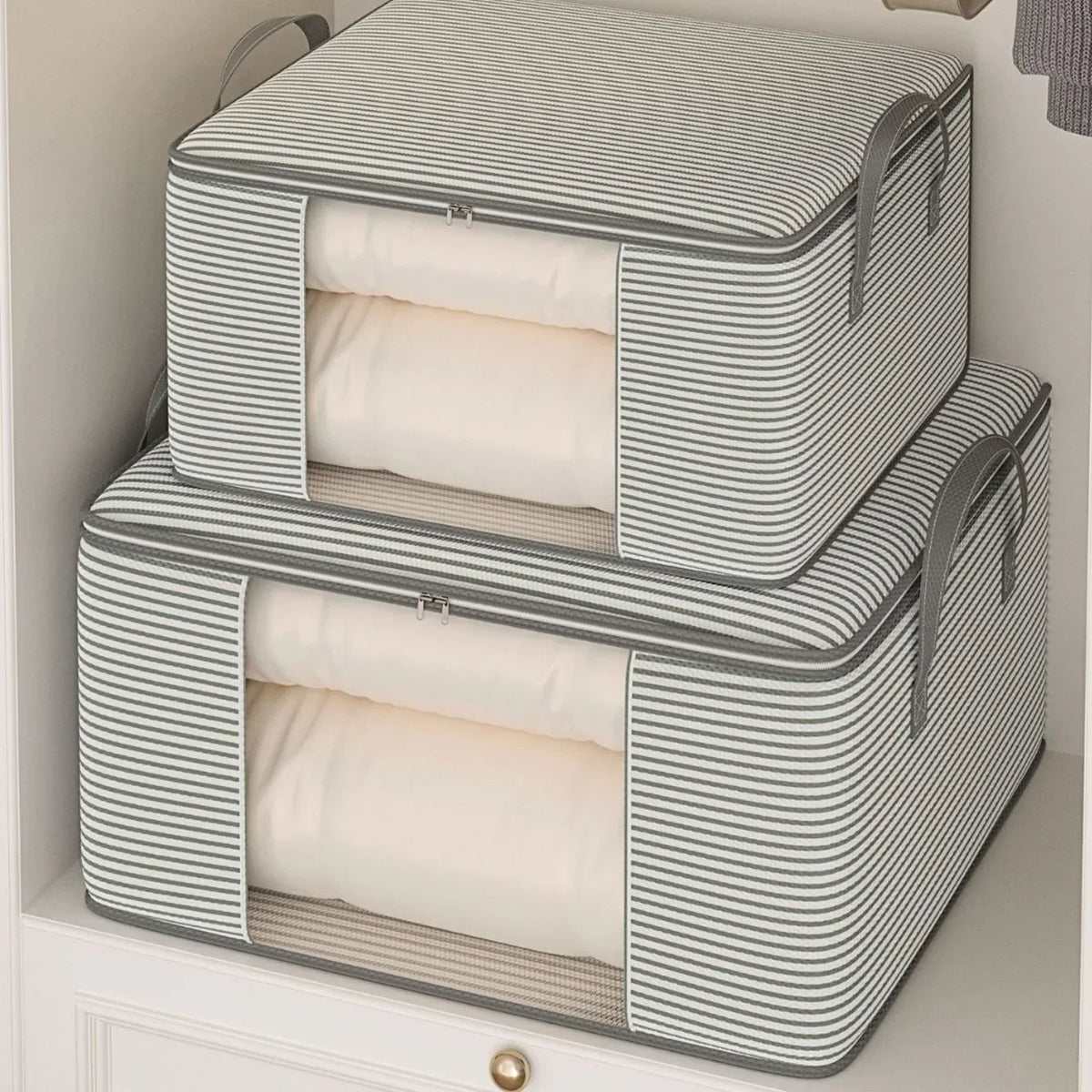 Large Zippered Storage Bag for Quilts, Bedding & Clothing