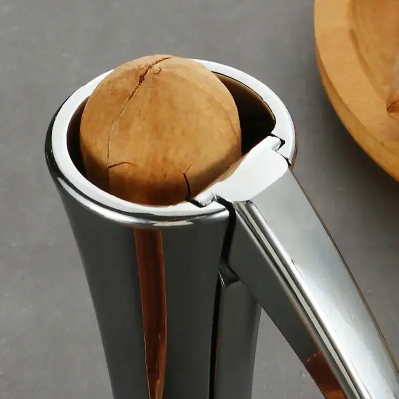 Durable Household Multifunctional Walnut Clamp Sheller Kitchen