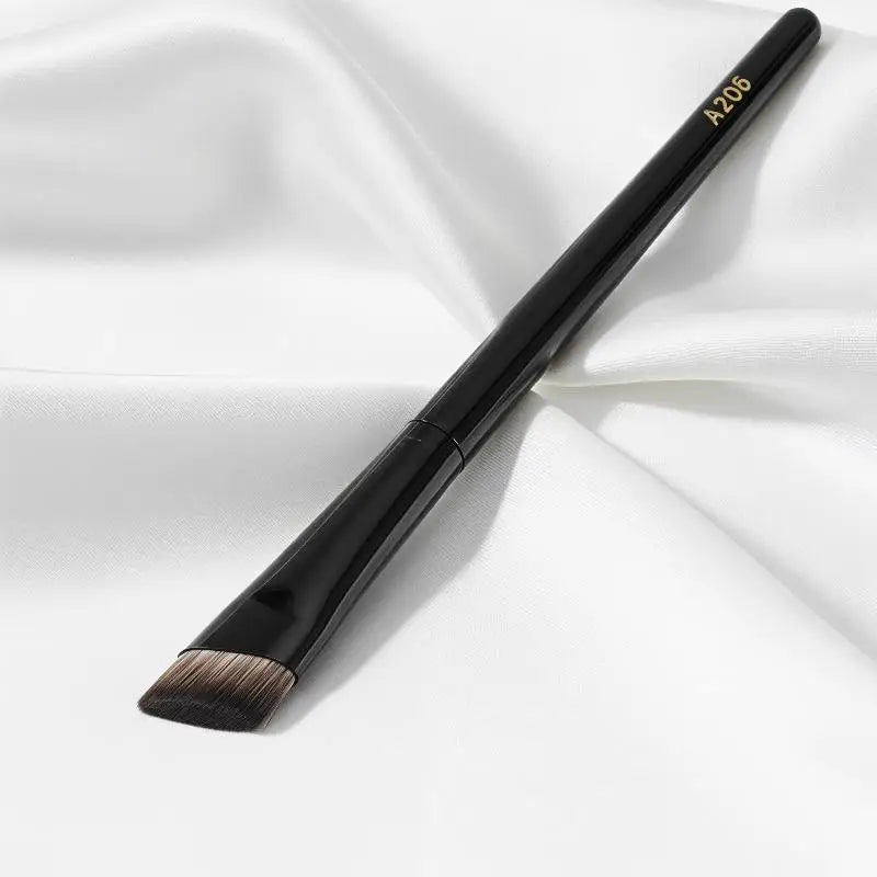 DIKALU Triangular Foundation & Concealer Makeup Brush | Face Tool