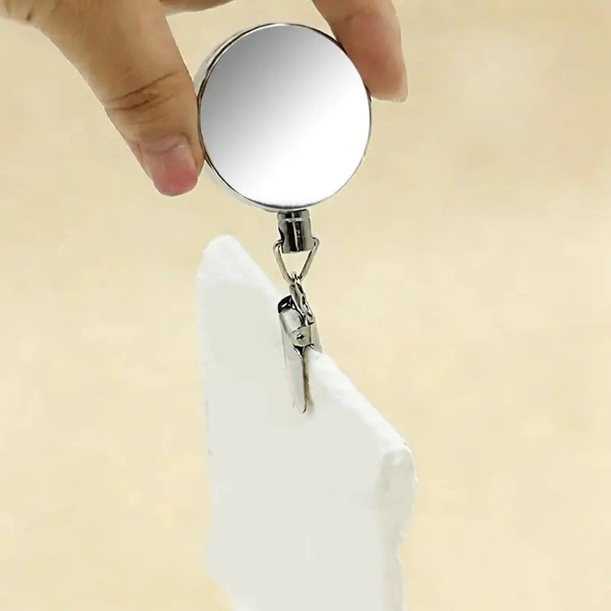 Retractable Wall-Mounted Towel Clip – Auto Spring Hook