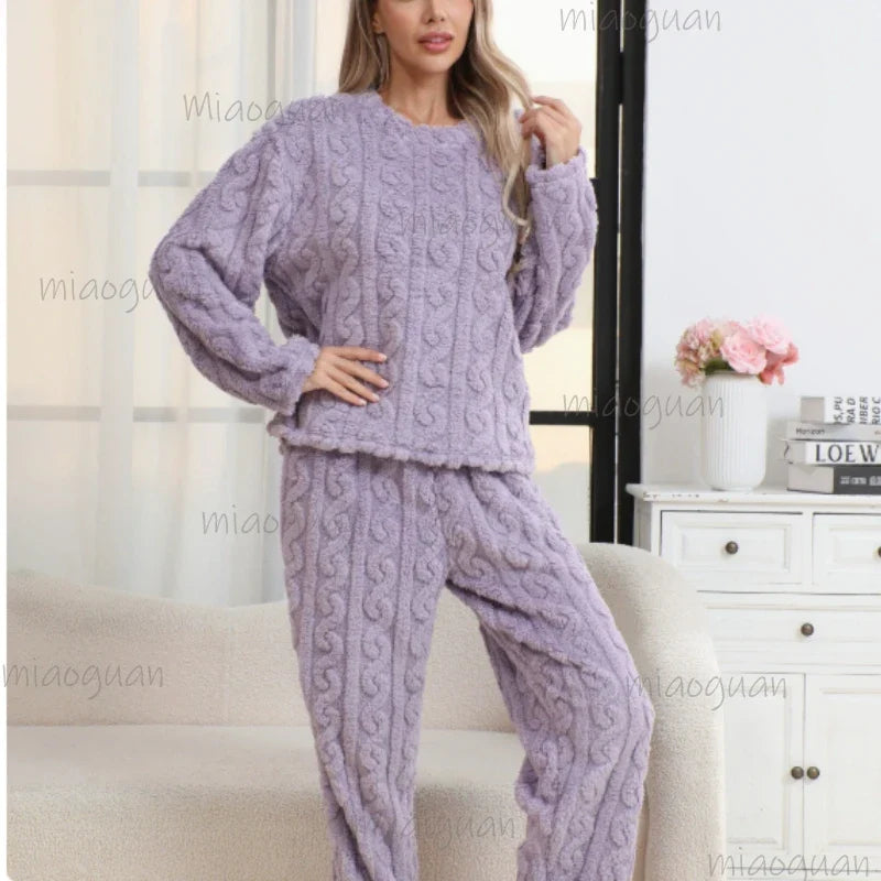 Women's Winter Coral Velvet Pajama Set – Warm Soft Loungewear