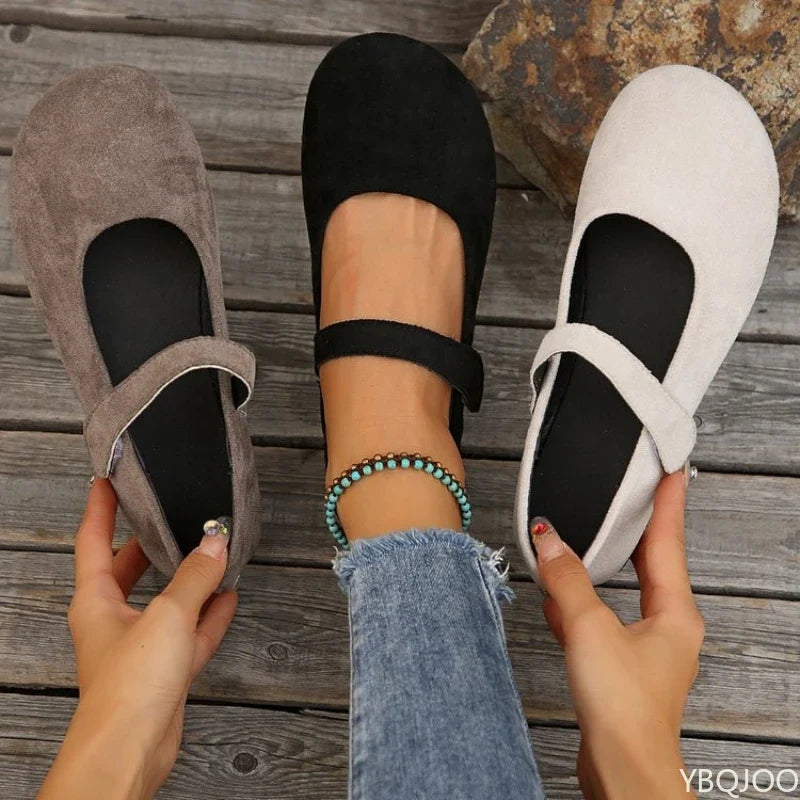 Women's Retro Mary Jane Flats – Round Toe Velvet Casual Shoes
