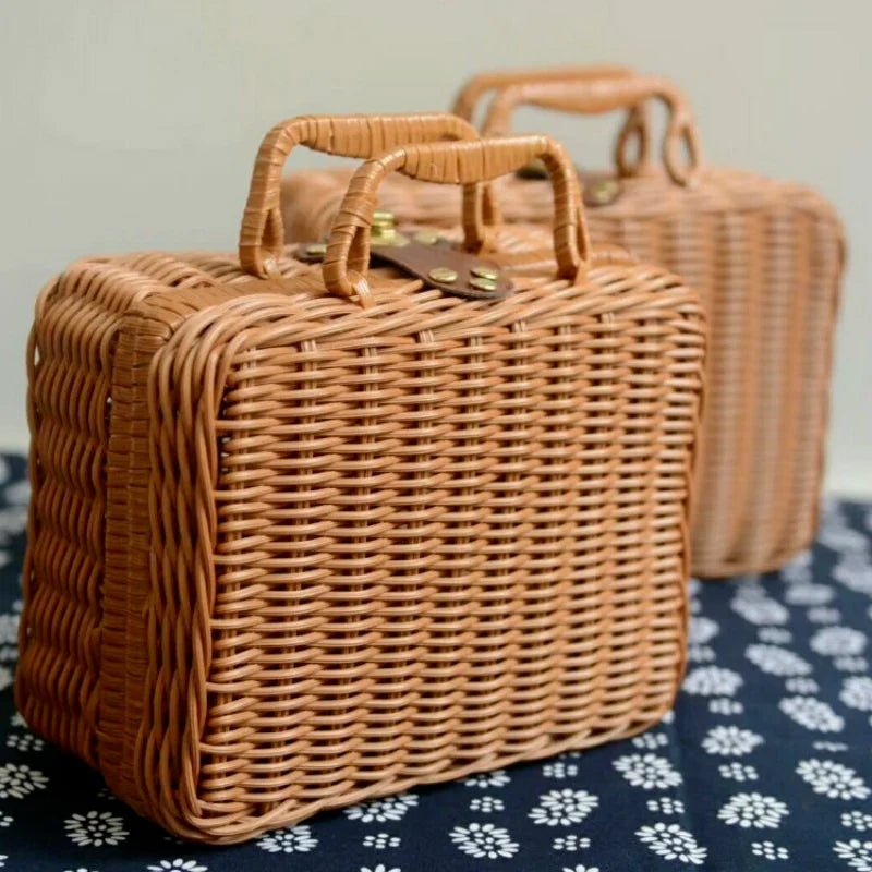 Retro Rattan Woven Storage Basket – Portable Handheld Organizer