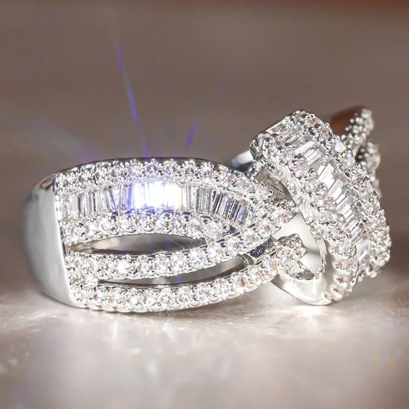 Huitan CZ Wedding Band – Sparkling Cubic Zirconia Ring for Women