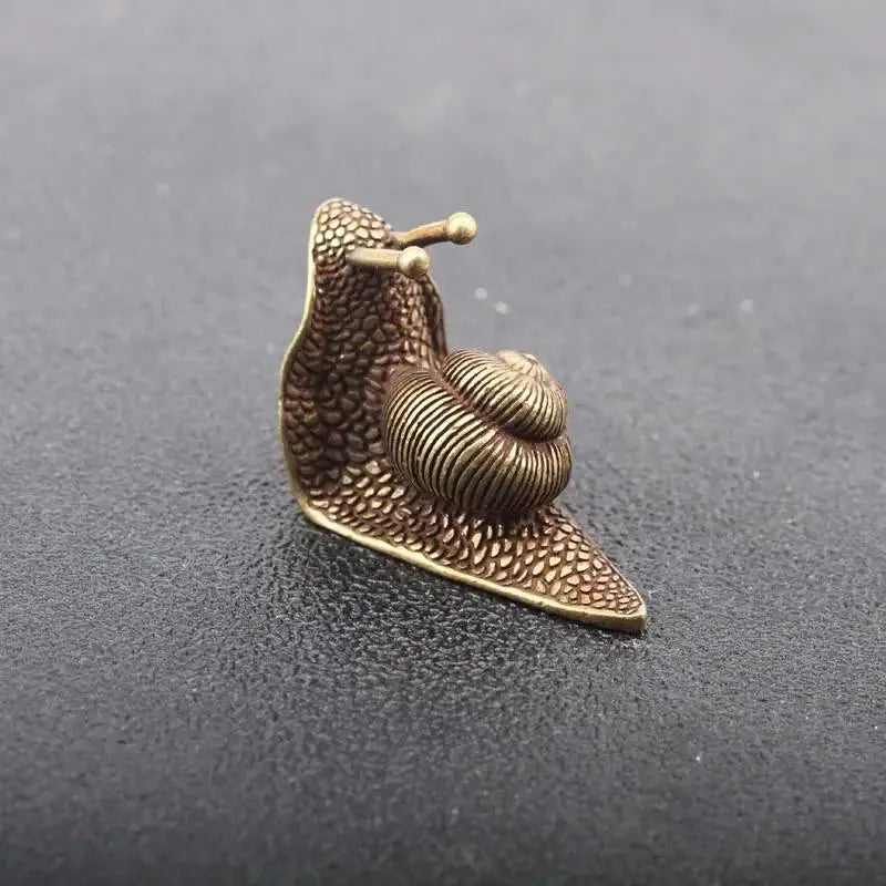 Mini Pure Copper Snail Statue – Antique Brass Desk Ornament