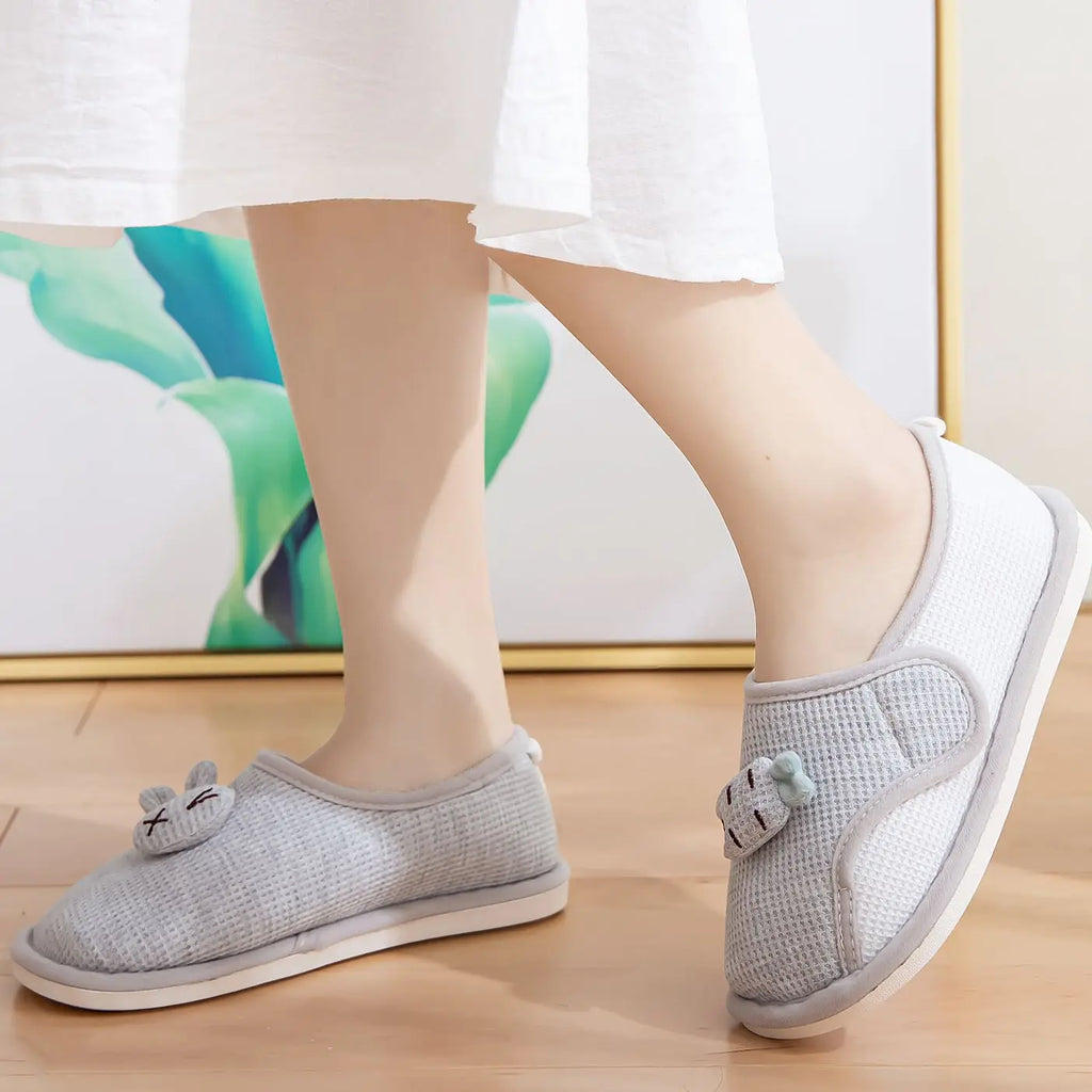 Women's Memory Foam Slippers – Adjustable Closed Toe House Shoes