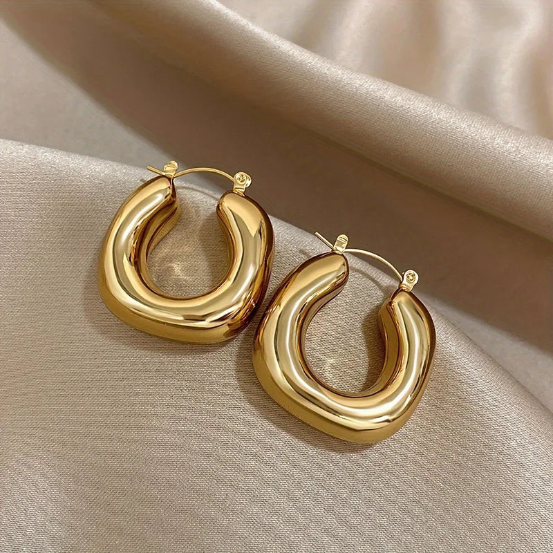 Huitan Chunky Hoop Earrings – Minimalist Circle Statement Jewelry