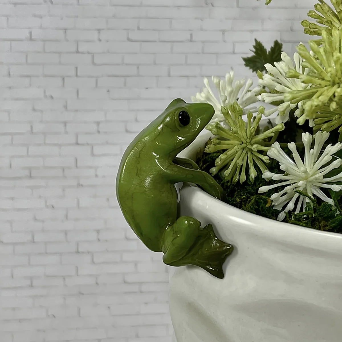 Frog Flower Pot Hugger Statue | Fairy Garden Figurine