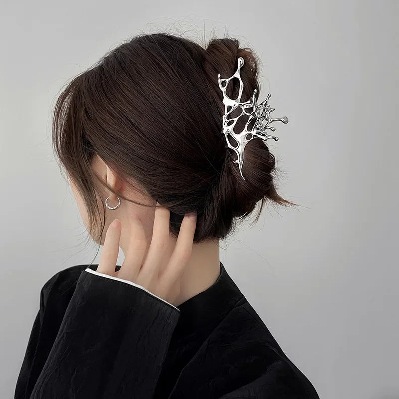 1 Geometric Claw Clips Women Large Metal Silver Korean Fashion Shark