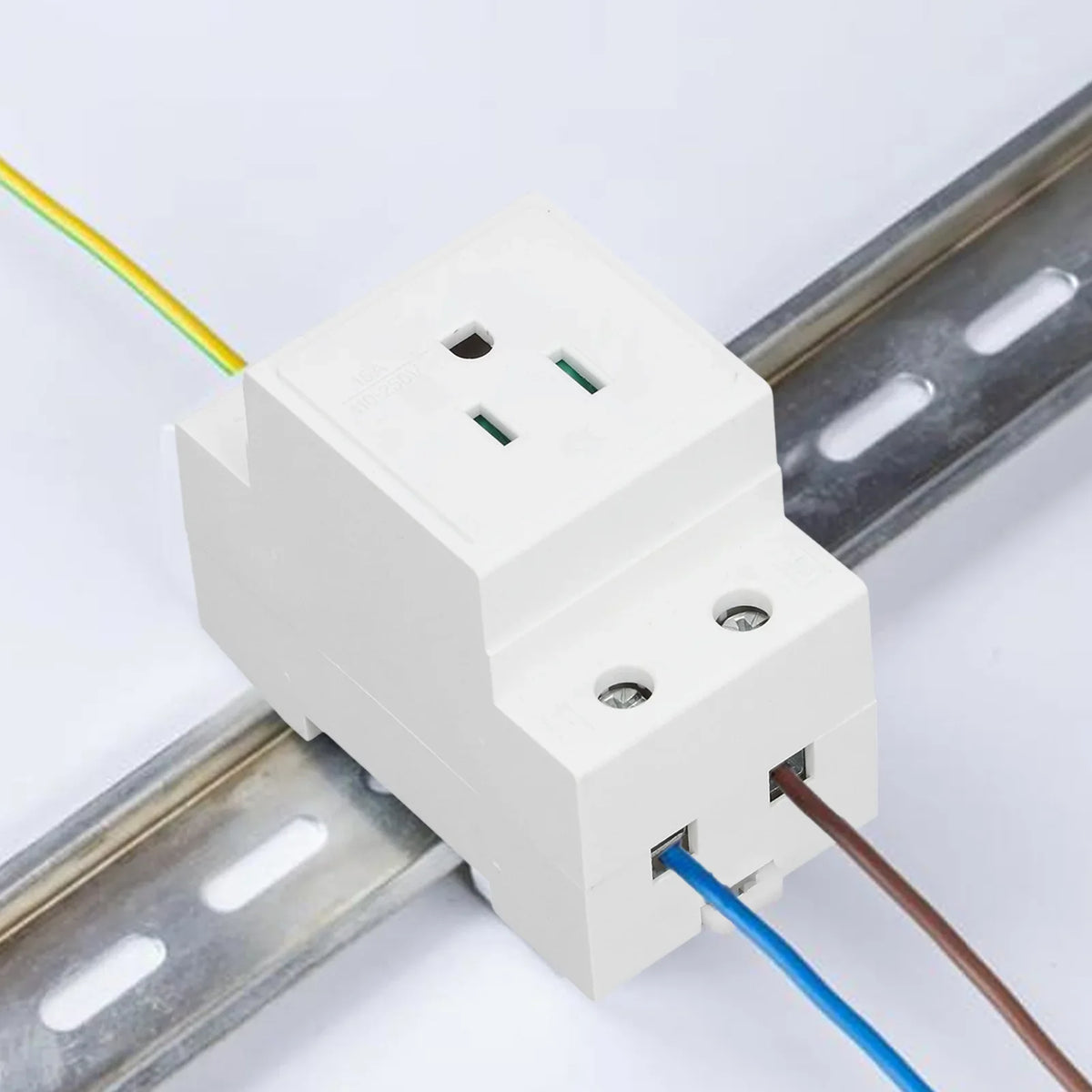 AC Socket DIN Rail Built Protective Contact Outlet Distribution Panel