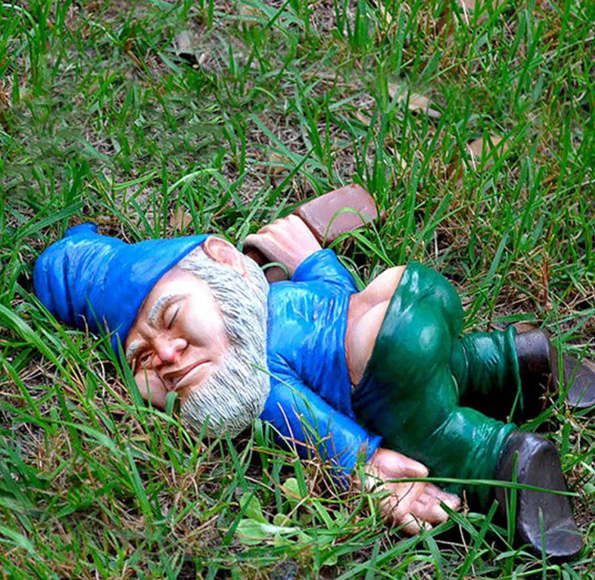 Christmas Drunken Garden Gnome Funny Resin Statues Home Decor
