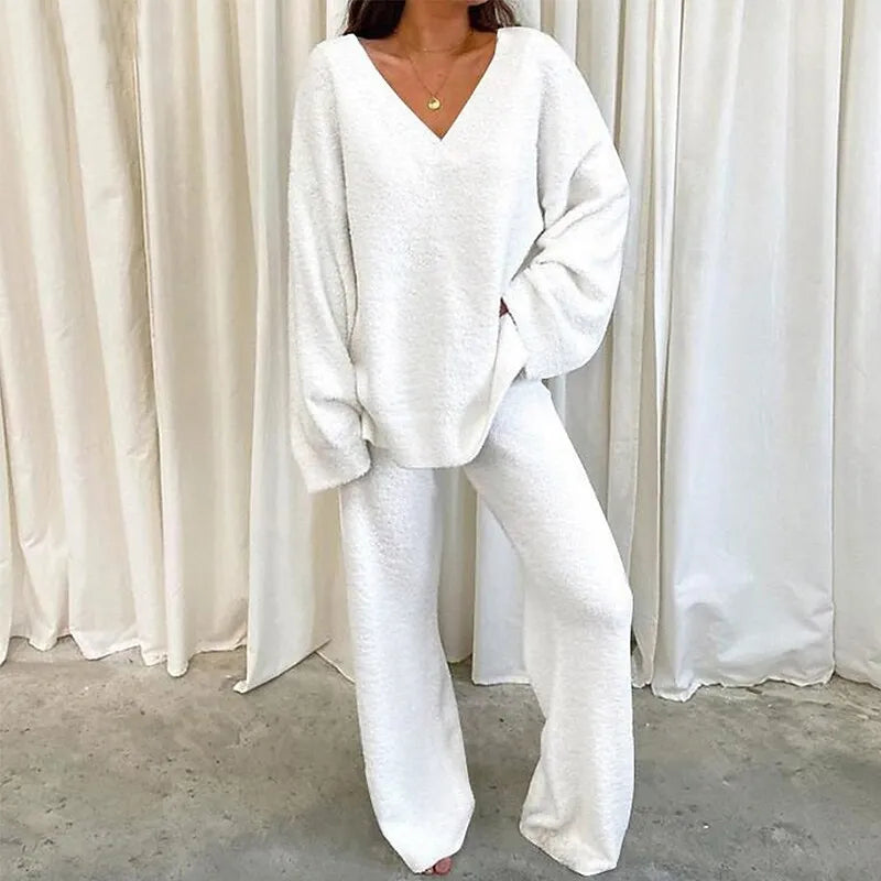 Women's Winter V-Neck Pajama Set – 2-Piece Sleepwear S–3XL