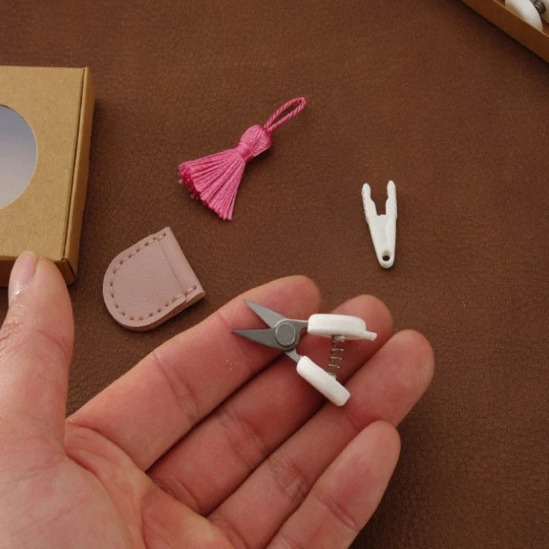 4-Pack Mini Scissors – Travel, Sewing & Fabric Cutting Set