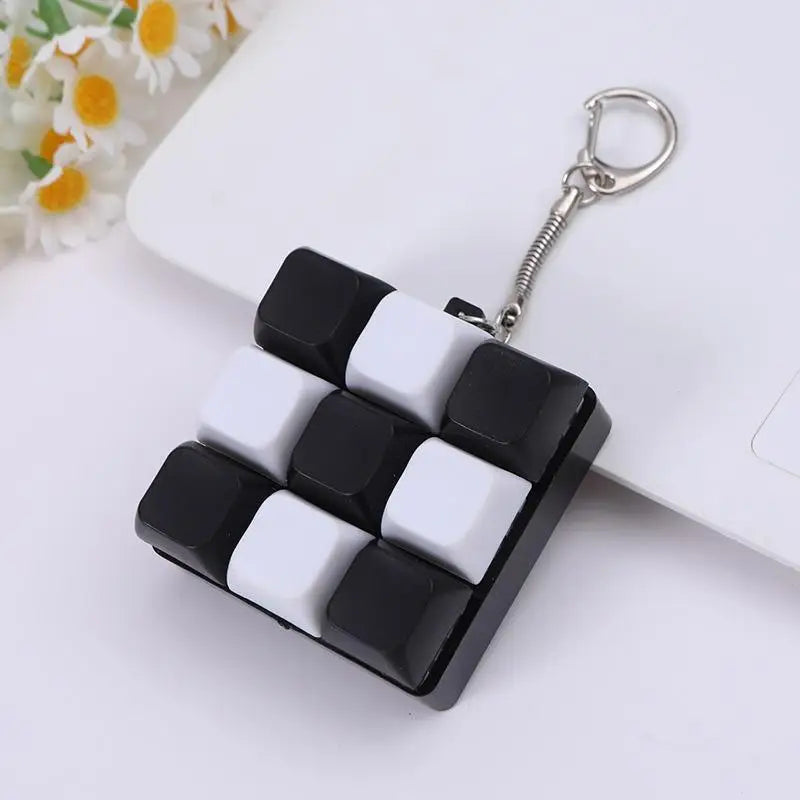 DIY 9-Key Keycap Keychain Fidget Toy – Customizable Adult Gift