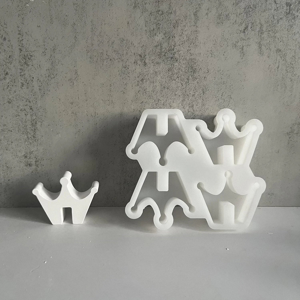 DIY Concrete Crown Candle Holder Mold Handmade Candlestick Silicone