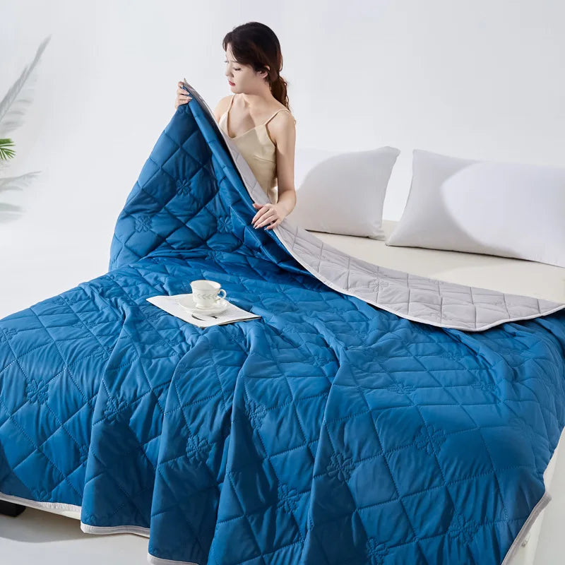Large Cooling Quilt Comforter – Breathable Dual-Sided Lightweight