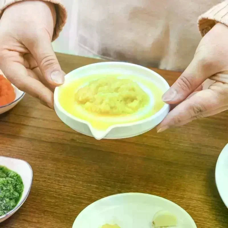 Ceramic Ginger Grater with Brush – Garlic & Veggie Grinder