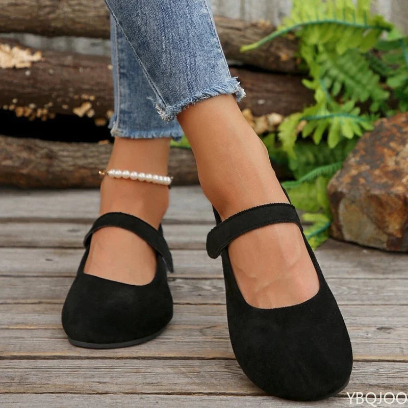 Women's Retro Mary Jane Flats – Round Toe Velvet Casual Shoes