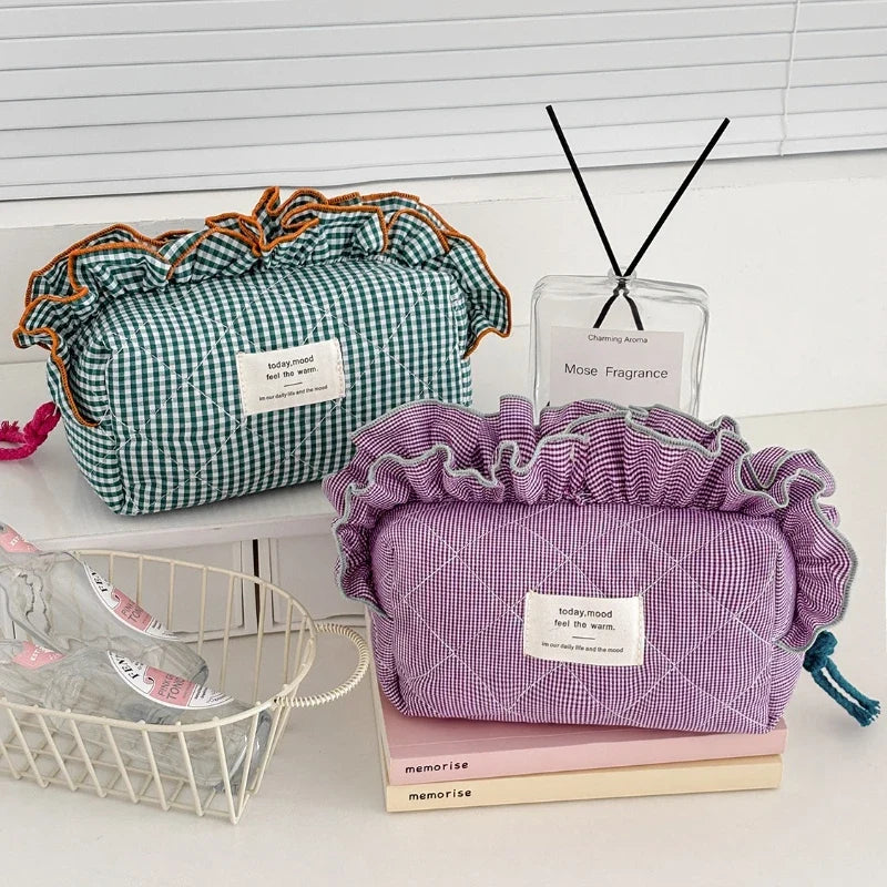 Women's Vintage Gingham Makeup Bag – Large Capacity Organizer