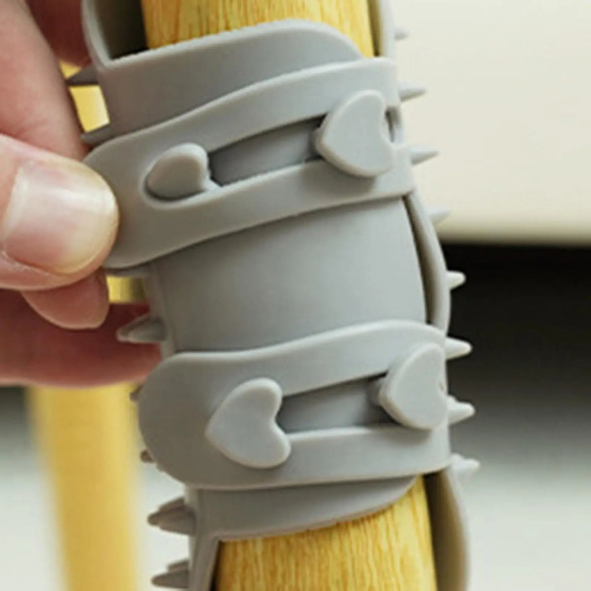Self-Grooming Cat Brush – Soft Massage Scratcher for Furniture