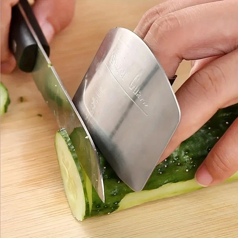 Stainless Steel Finger Guard – Safe Cutting Kitchen Gadget