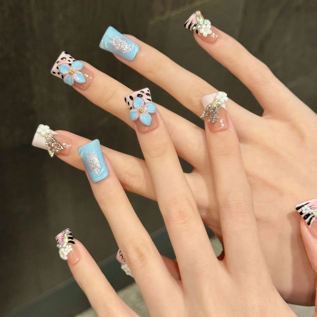 Christmas Press On Nails 10pcs | 3D Cartoon Duckbill Fake Nails