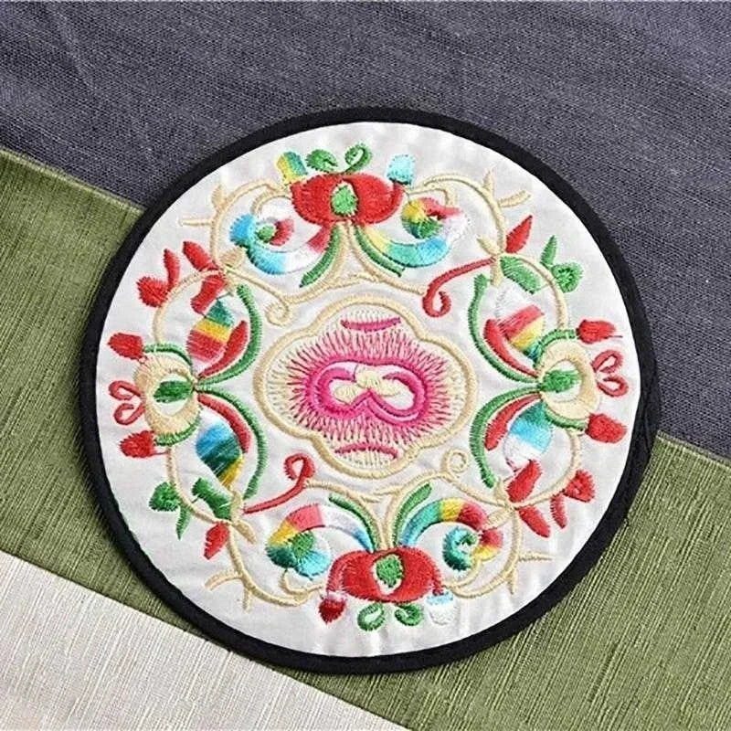 Retro Fabric Embroidery Coaster | Chinese Style Table Décor