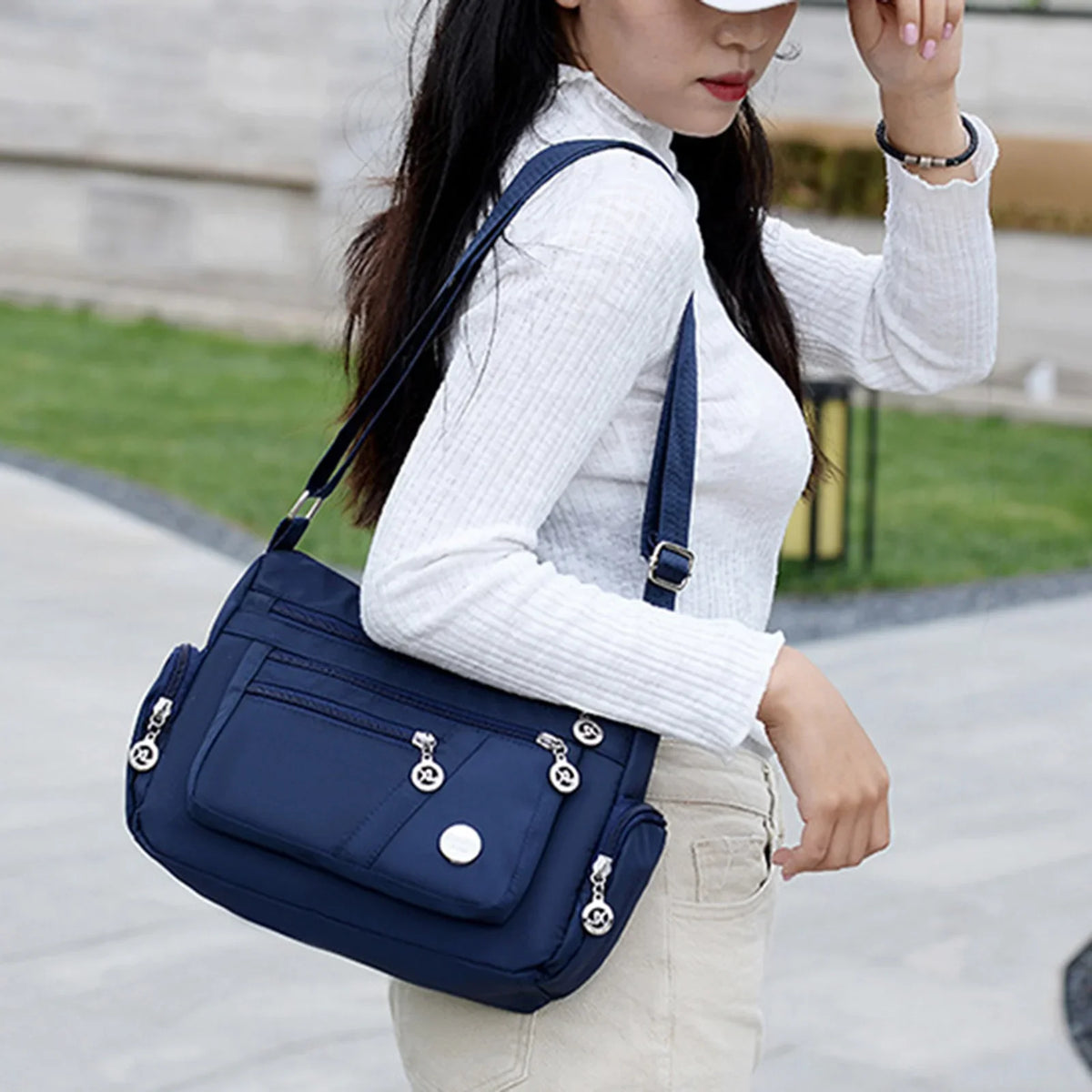 Women's Multi-Layer Large-Capacity Crossbody Shoulder Bag