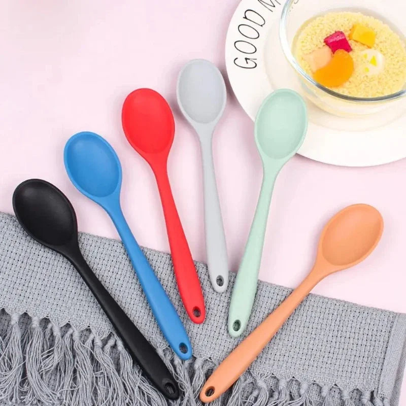 Silicone Soup Spoon – Heat-Resistant Nonstick Kitchen Spoon