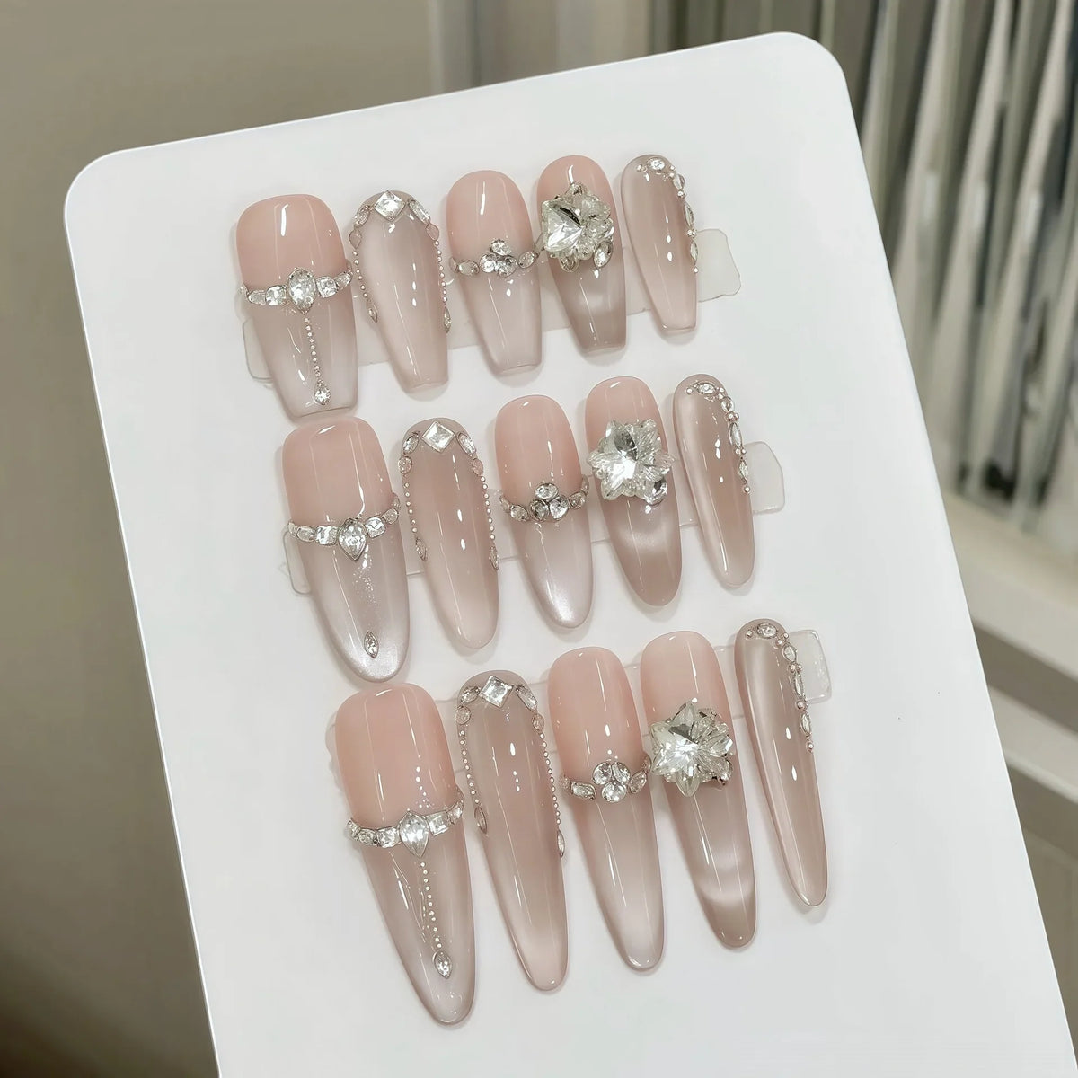 Handmade Korean Cat Eye Press Nails Shiny Sweet Nude Fake Women Girl