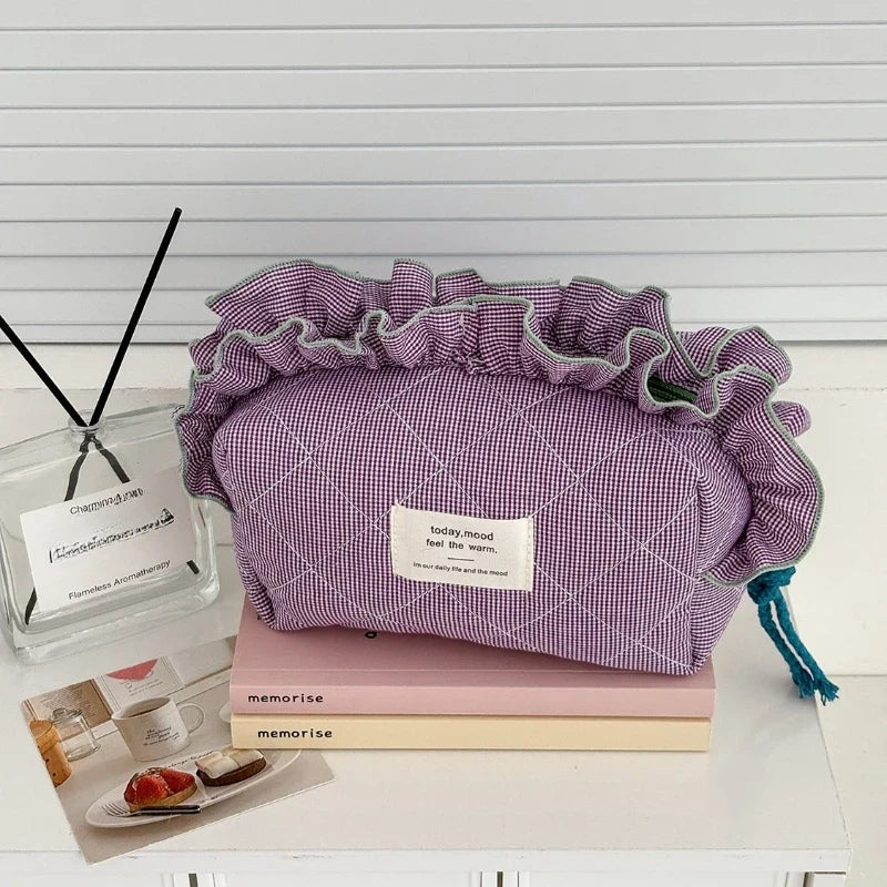 Women's Vintage Gingham Makeup Bag – Large Capacity Organizer