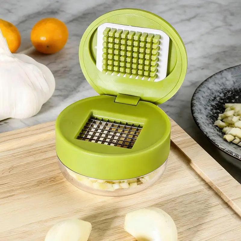 Manual Garlic Press Mincer with Storage Case | 3-in-1 Tool